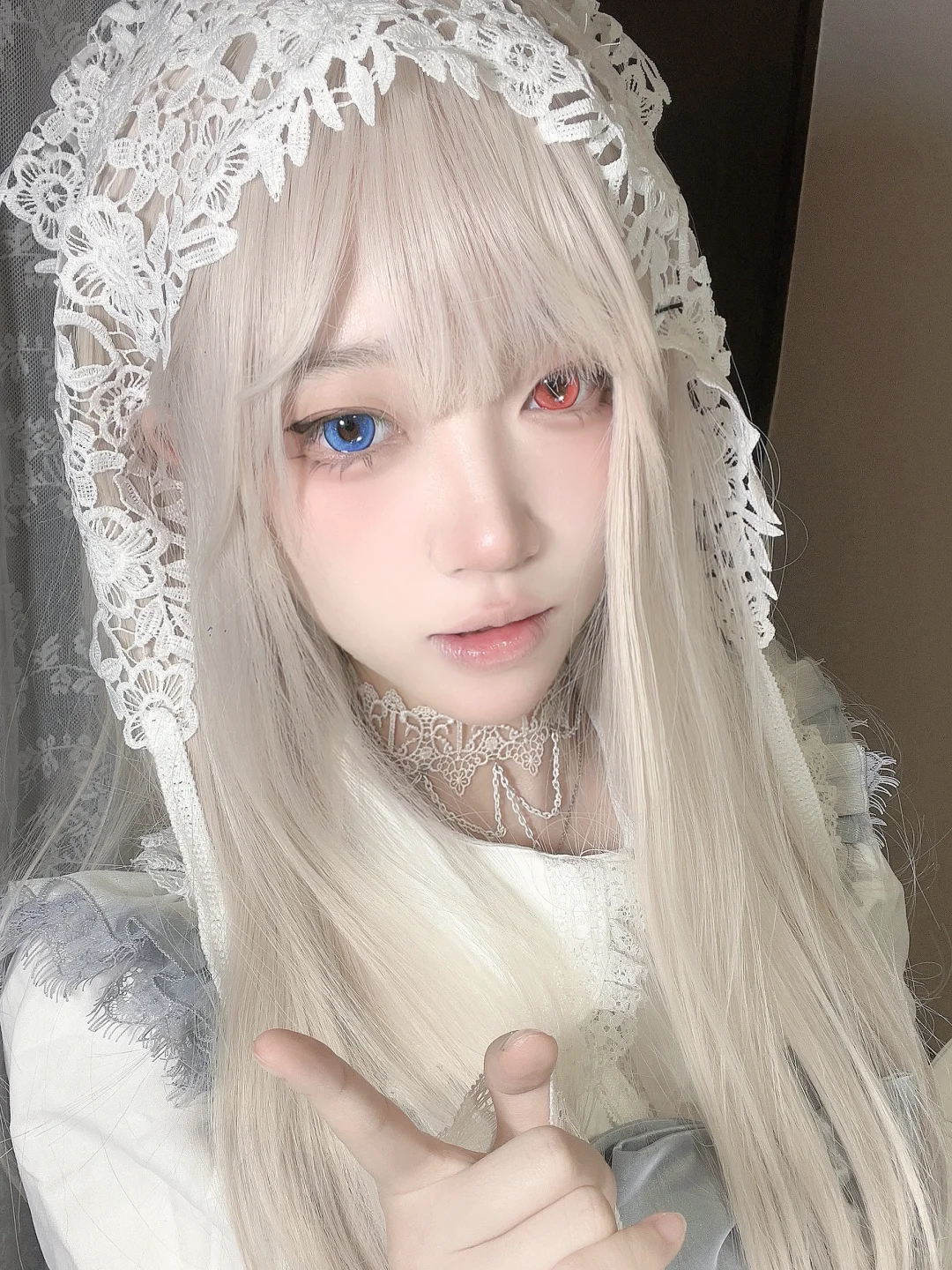 叠个buff 异瞳➕白毛