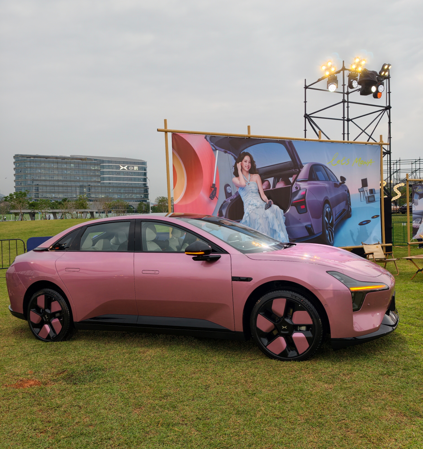 这波小鹏真的懂用户！2026款MONA M03直接来了个“加量不加价”，配置拉满