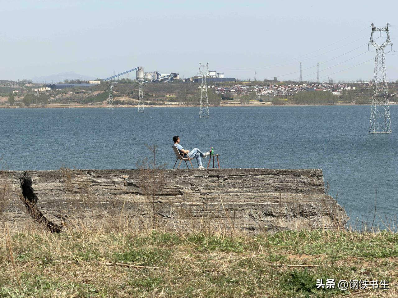 钢铁经营感悟：

淡季做库存，旺季好销售，淡季不备货，旺季干瞪眼

这句话有道理