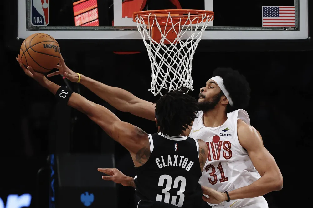 NBA常规赛3月2日将进行11场比赛。湖人背靠背与国王进行赛季第四场较量，威少重