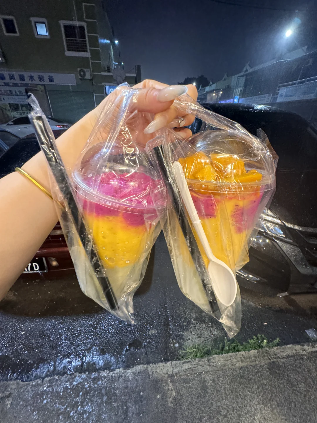 在仙本那冒雨也要喝的果汁🍹