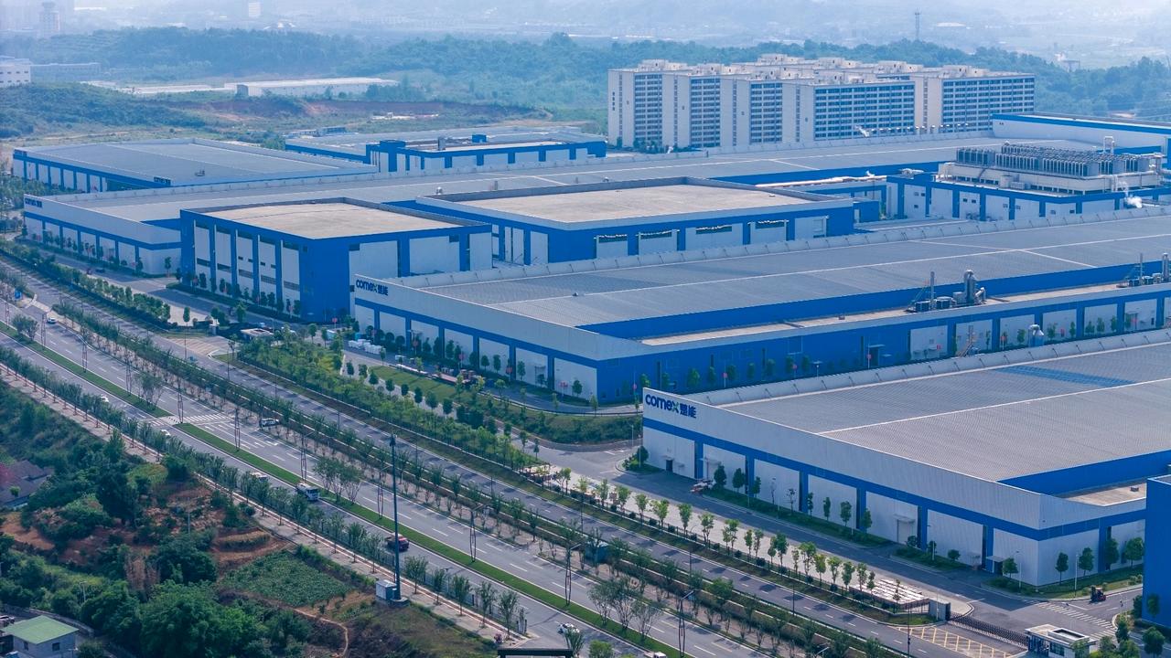 为楚能担心的人，现在可以完全放心了！
在宜昌扎推生产新能源汽车电池的时候，楚能新