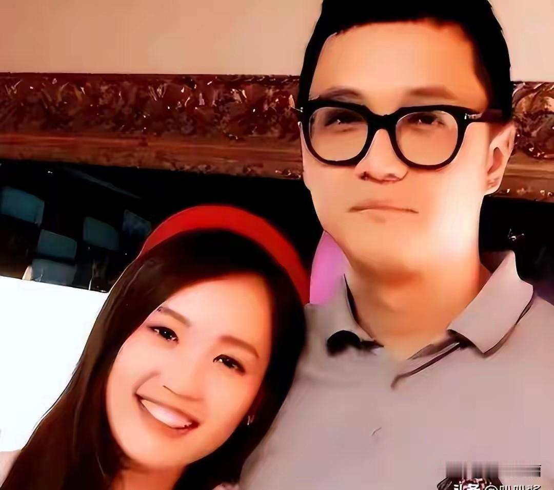 这俩人现在都在做什么？既然当初那么相爱，为什么不能双向奔赴呢？
如果这个男人从监