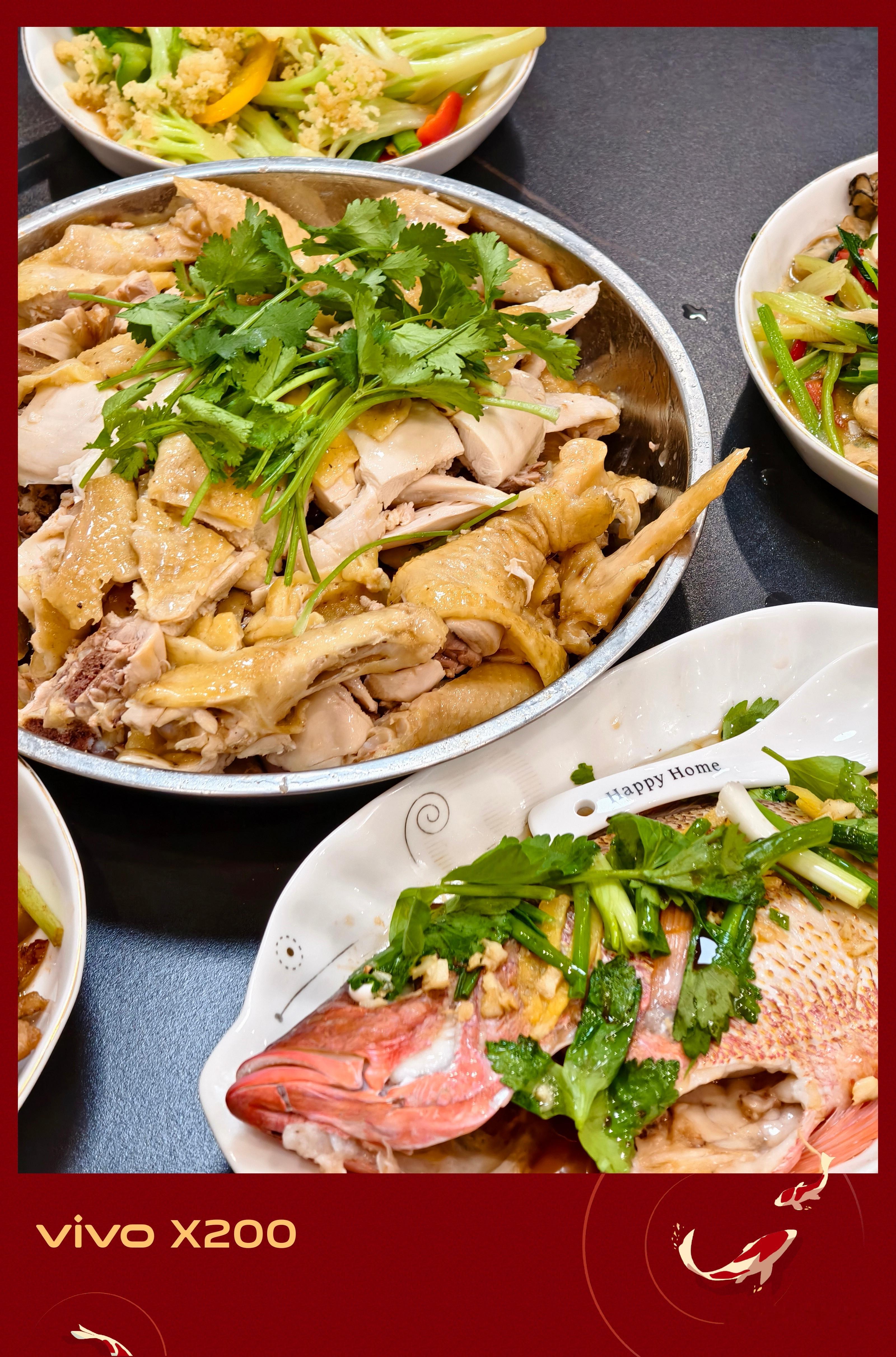 吃年夜饭啦看看你们吃的啥[举手][举手] 