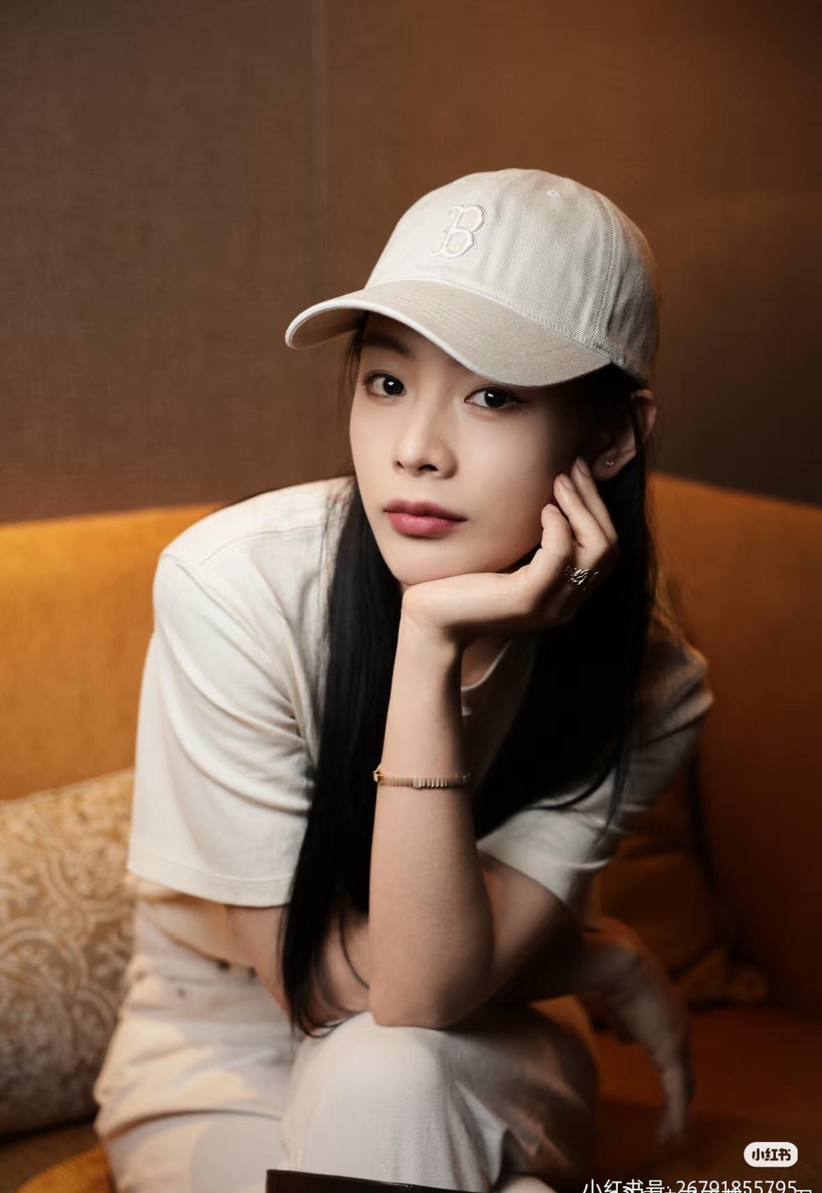 每一个被汗水浸透的今天，都在为你想要的明天铺路。一路往前，愿你前程似锦，戏台人生