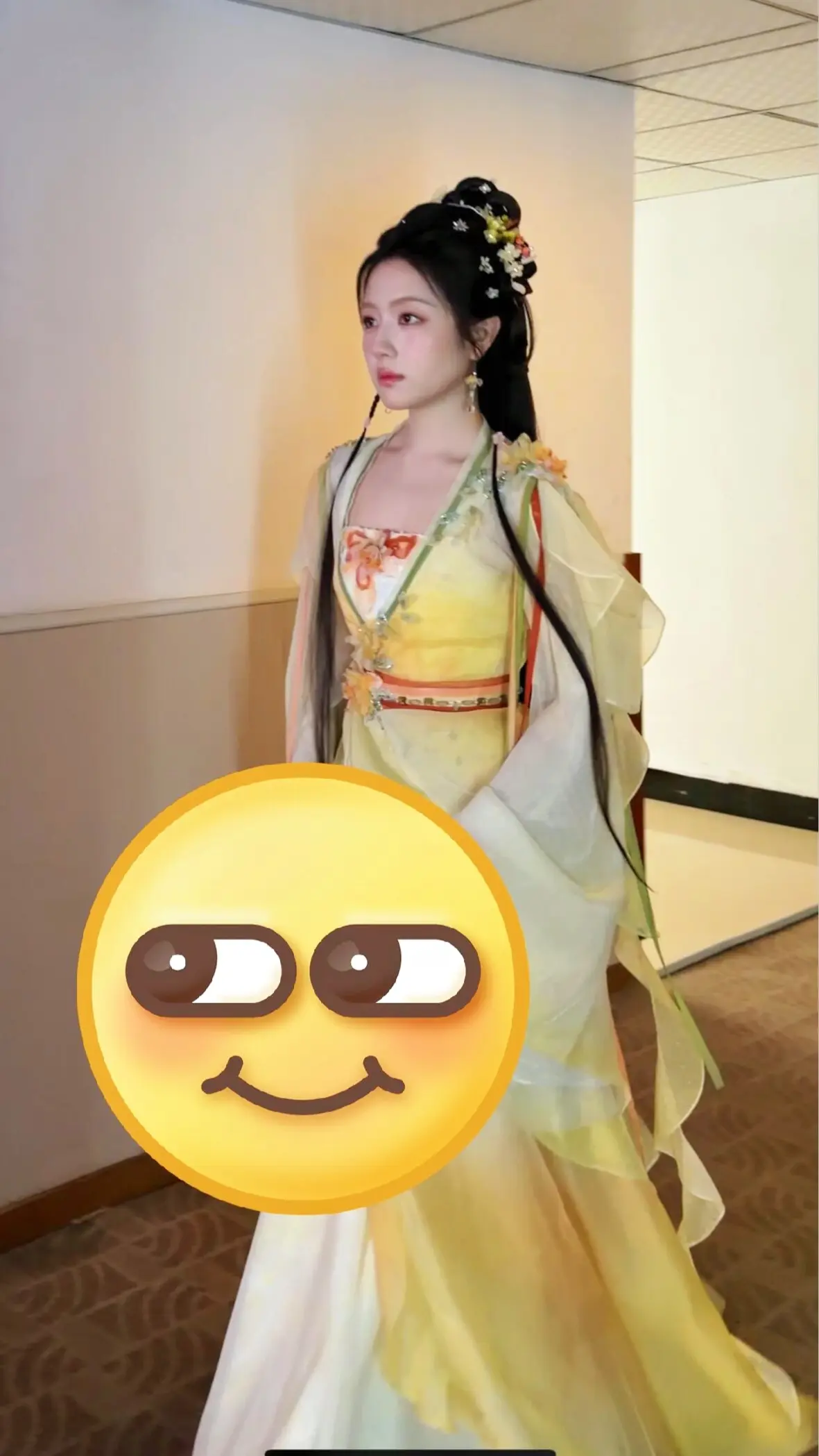 啊啊啊啊啊啊饱饱出来了，美神来了😭