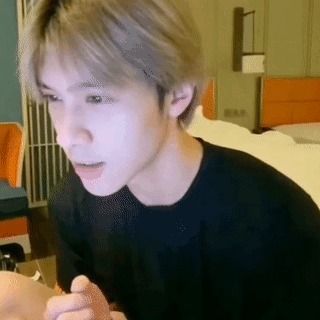 我说对啊，金马影后就应该和金马影帝合作啊 