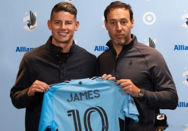 美职足明尼苏达联官方宣布，34岁的哥伦比亚攻击手哈梅斯·罗德里格斯正式加盟，双方