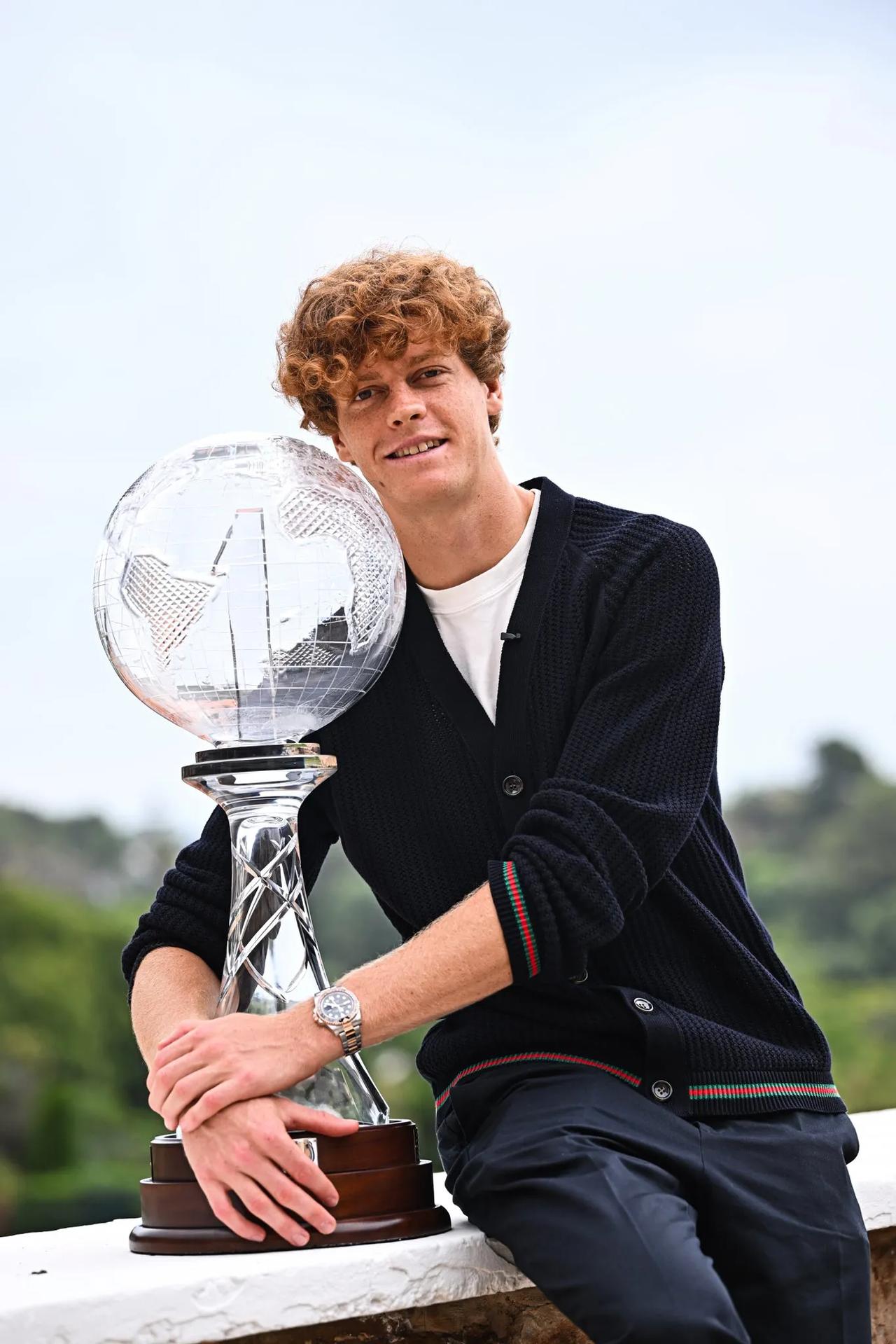 #ATP[超话]# 辛纳正式登顶世界第一

新的 ATP 世界第一 🏆

AT