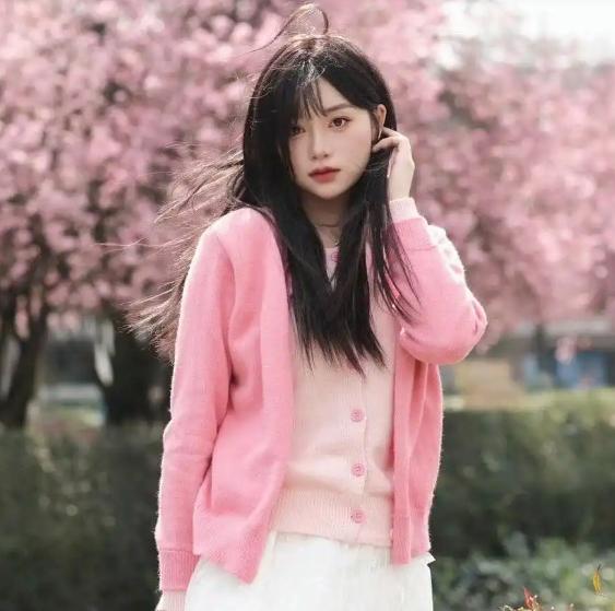 《陈翔六点半》作为热门喜剧团队，其女演员各具特色，以下综合观众评价和演员表现进行