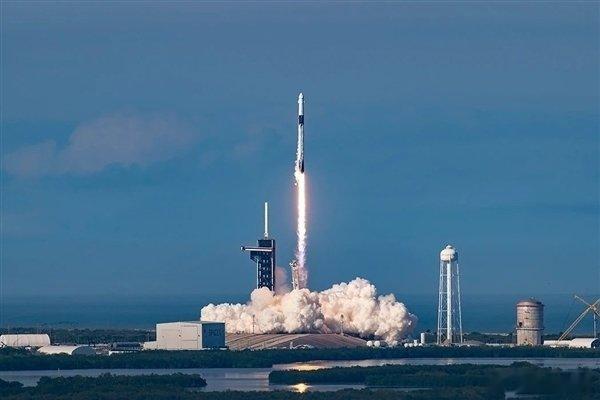 【SpaceX拟建全球最大火箭发射基地】马斯克投1000亿美元建太空港8月26日