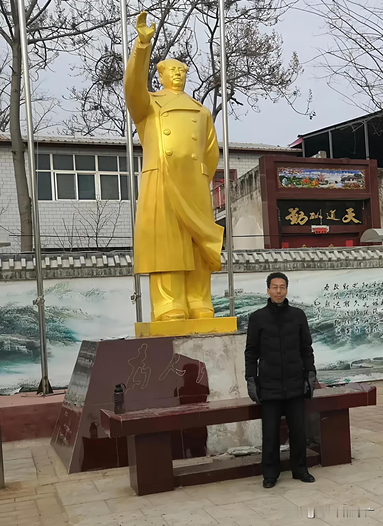 一个人，有钱有势有名，做个好人，真的不算什么，因为他已经从这个社会得到了太多。心