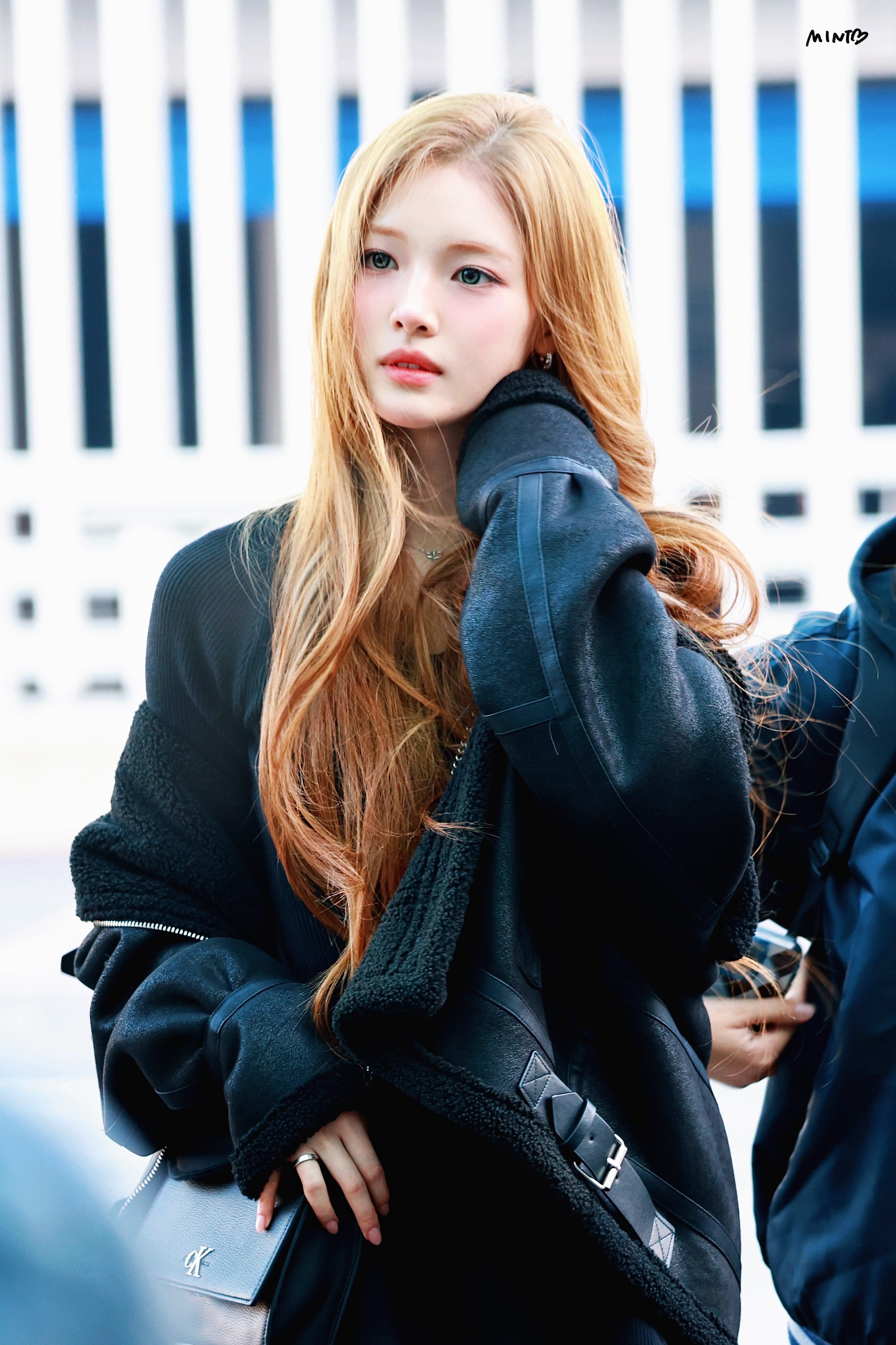 冷脸更是帅啊！.mintoreo0 