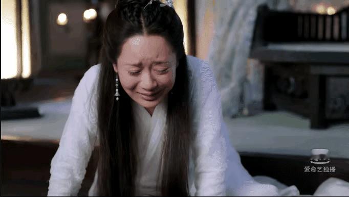 都说杨紫的哭戏颇具感染力，就事论事，说不上哪里奇怪，感觉她哭起来五官乱飞，就是和