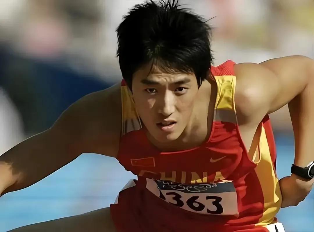 刘翔退役后长期住在美国，在那里买了房子，生活重心也明显转向了美国。不过让人觉得奇