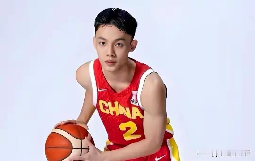 徐杰德鲁联赛收获巨大。
徐杰“冒着生命危险”参加德鲁联赛，第一次全场只拿到8分，