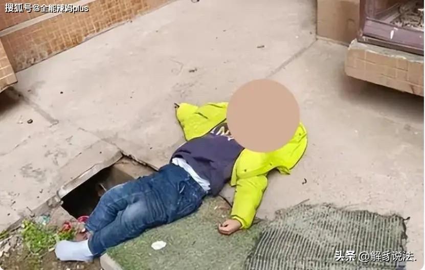 湖北荆州，7岁男童被父母送到舅舅家过暑假，他们在外打工，平日里由舅舅、舅妈、外婆