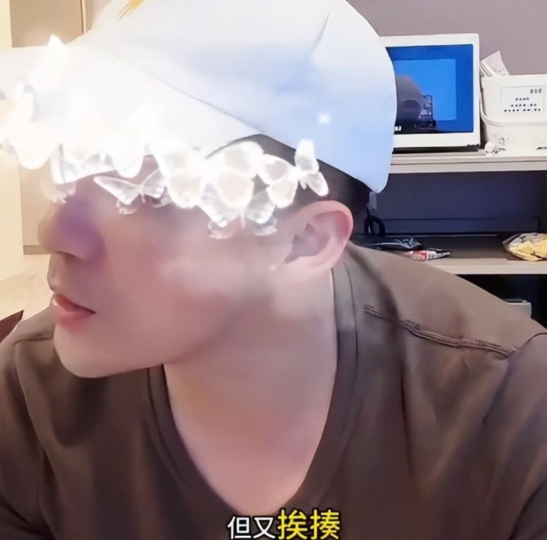 马筱梅让小菲回应汪宝随母姓，结果汪小菲说孩子随妈妈姓氏就是夫妻感情不好，还总挨揍