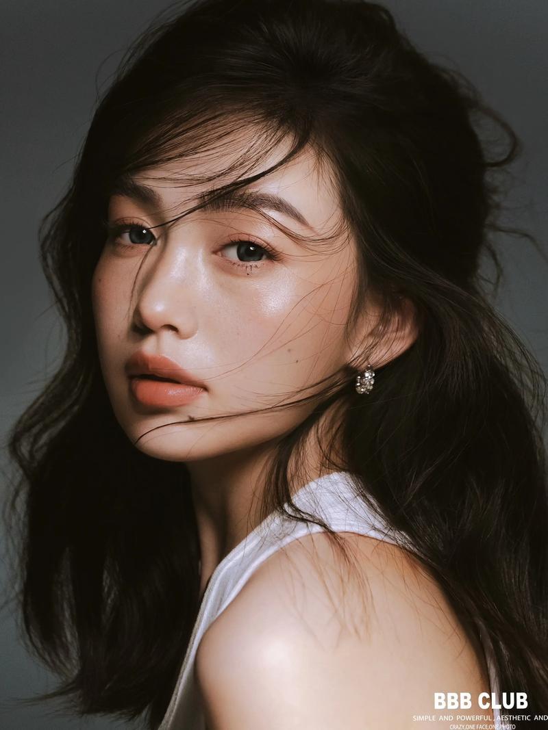 原汁韩味，简洁生香：从光线、表情到后期，教你拍出自然耐看的韩国风格人像照

别急