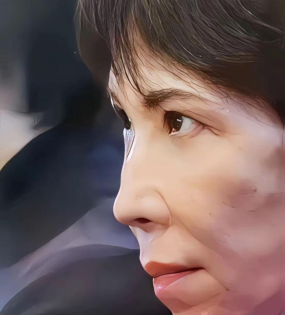 日本这下踢铁板了！
​刚把赴日签证费涨了五倍，日本那边还美滋滋地算账，觉得中国游