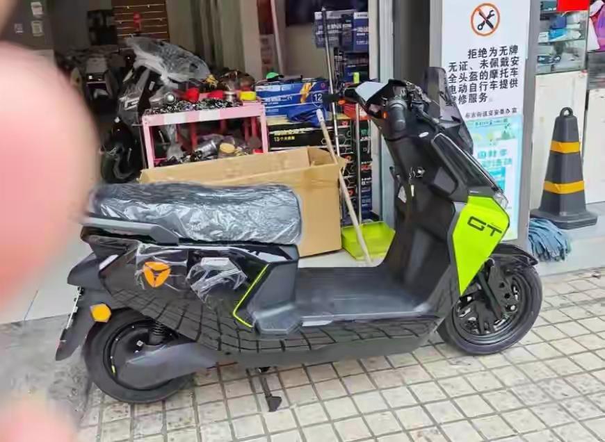 电动车新国标，凭什么只能跑25公里。好像这一次新规所有的刀，都砍在车速上。可你真