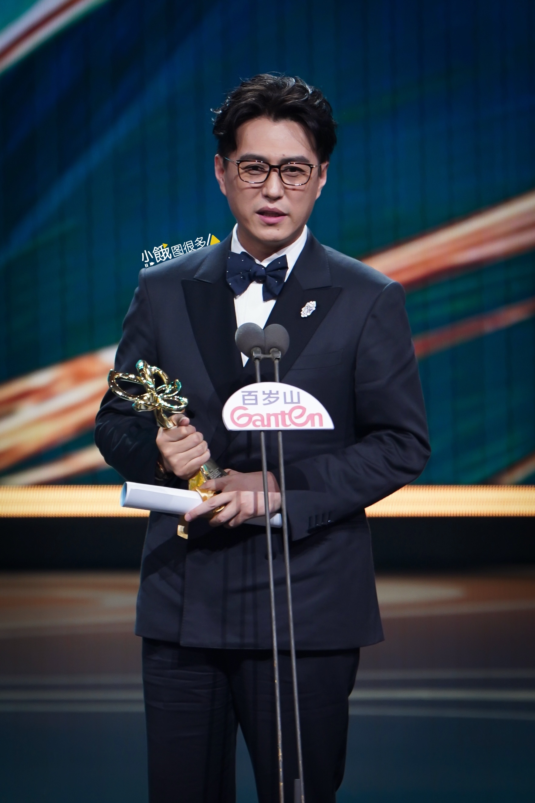 靳东白玉兰视帝 20250627 恭喜靳东老师获得第30届上海电视节白玉兰奖最佳
