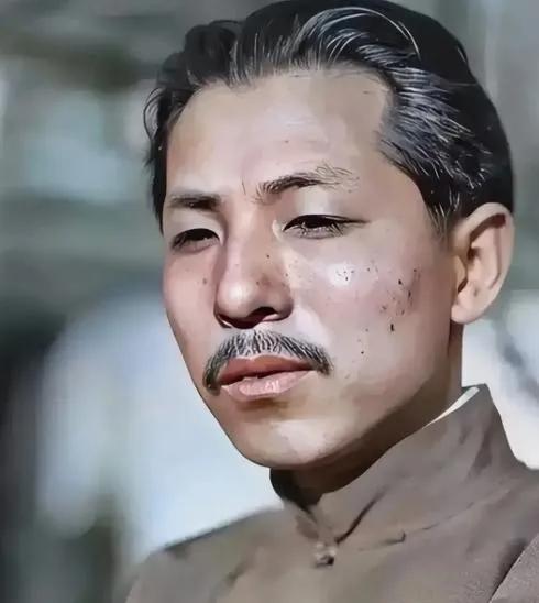 1950年，胡适在《史大林雄图下的中国》一文中，对张学良作出了这样的评价：“这个