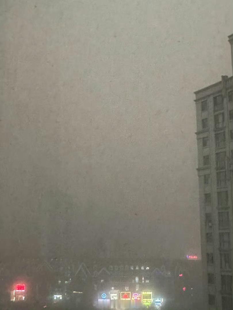 哈尔滨沙尘暴这是哈尔滨？？wok，这是弄啥嘞… 广州