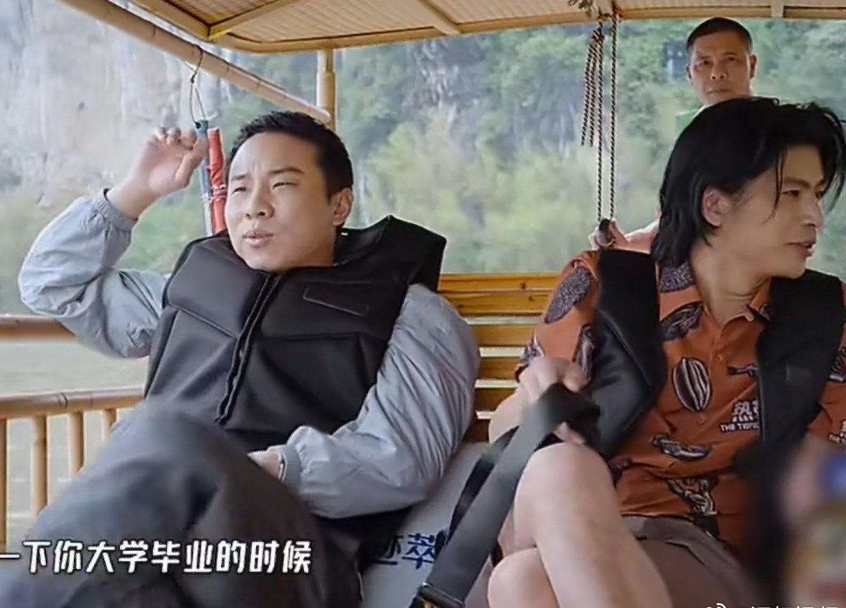 笑到打鸣！徐志胜和仁科简直是话题复读机，毕业游的事唠了三遍还不够，胜子自己都吐槽