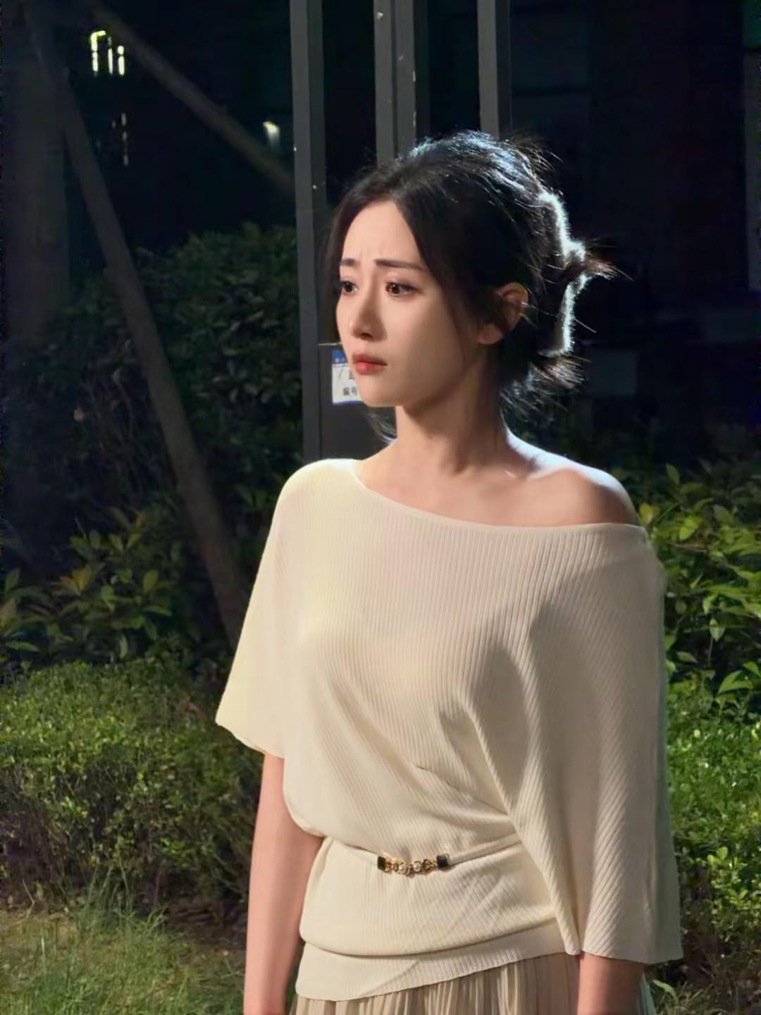 相信秒秒的瞬间  不相信年年的永远