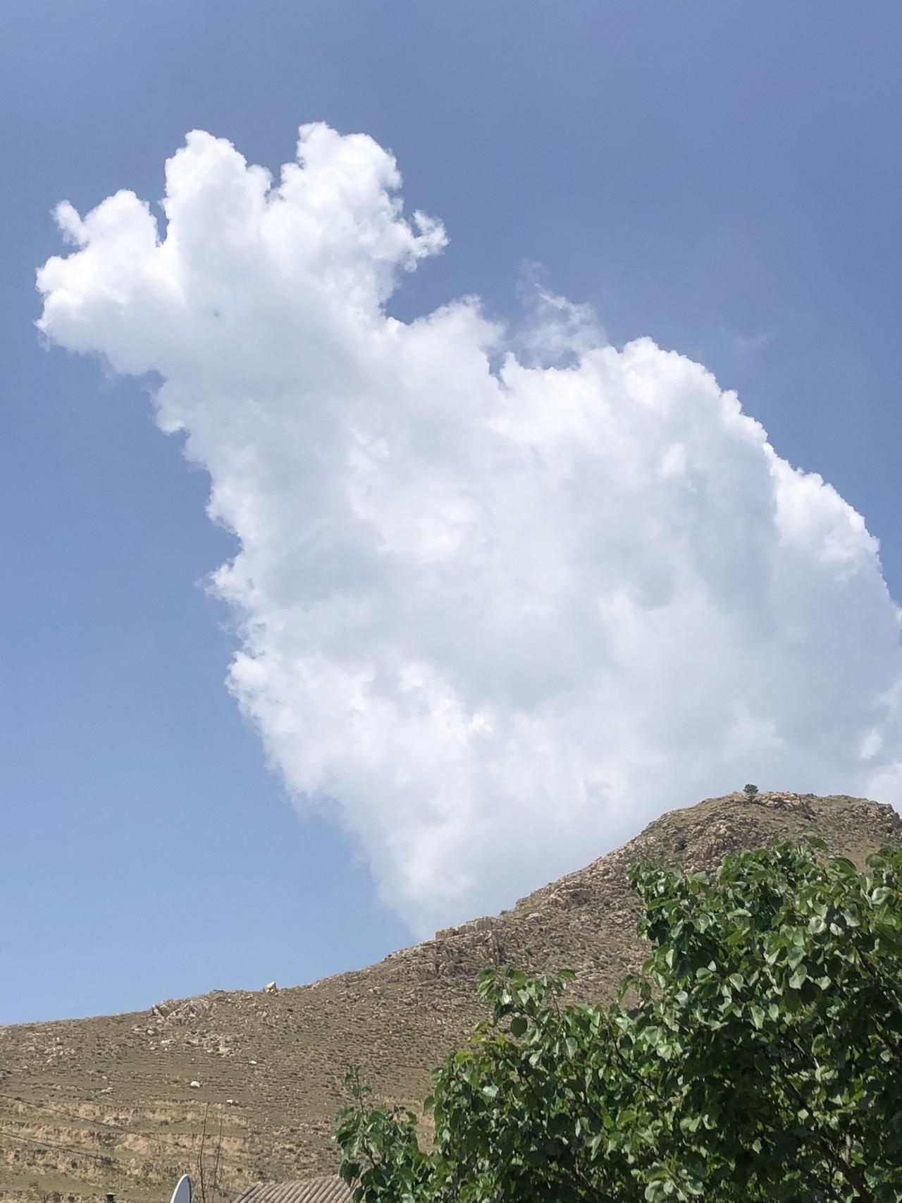 蓝天白云定会如期而至 随手拍天空 用自己喜欢的方式生活