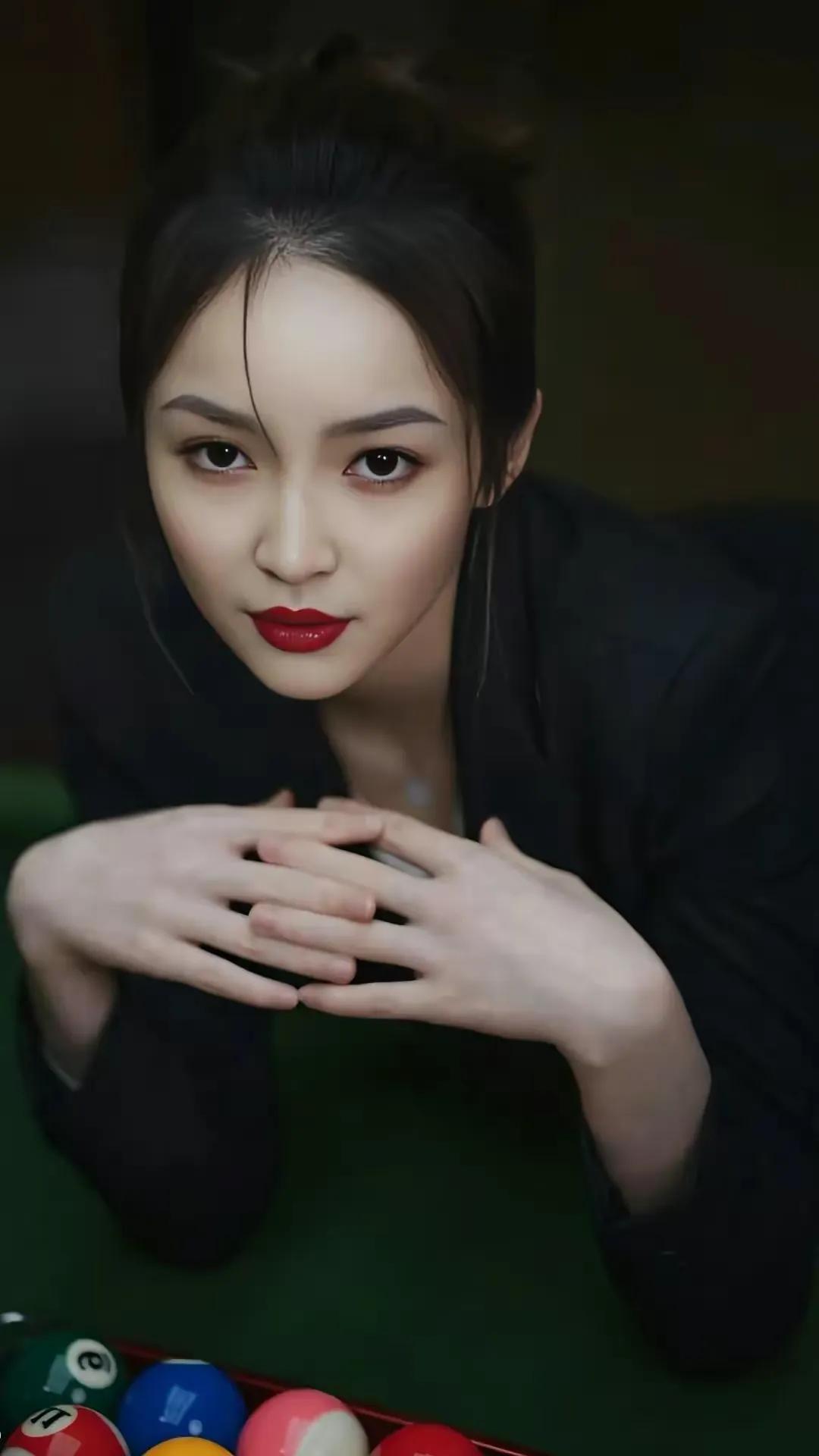 台球女神，时尚女神