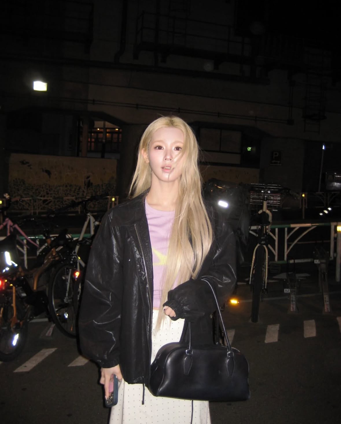 MIYEON💞｜完全日更博主📝可是欧尼 你能不能解释一下荡秋千的那个是…？如