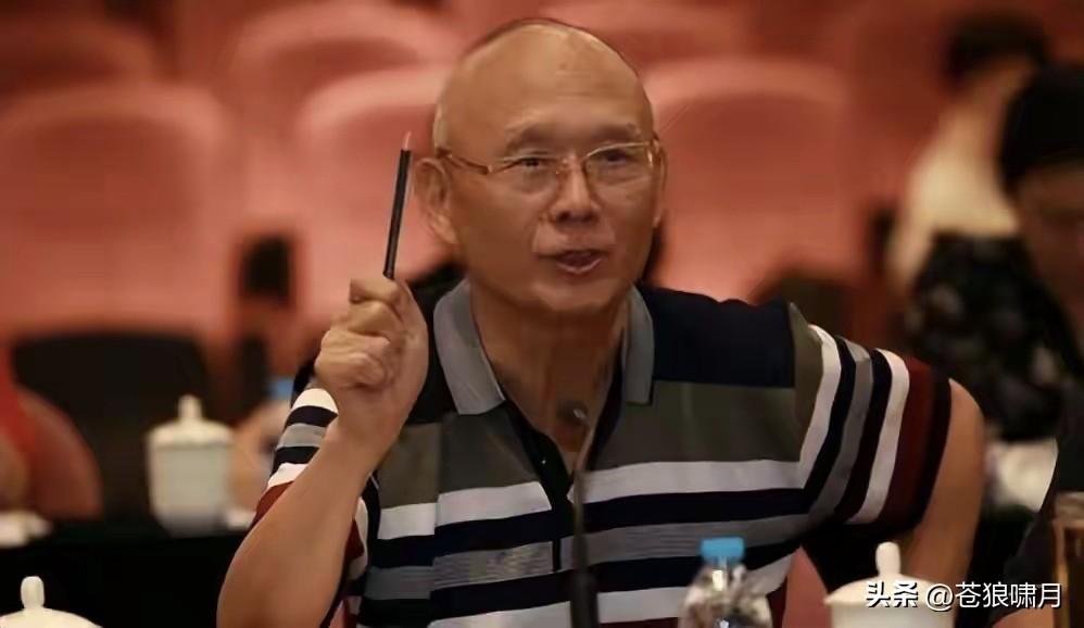 看到陈先义这篇文，令人不由想到上世纪“特殊时期”:文艺管控应持续亮剑，网开一面宽