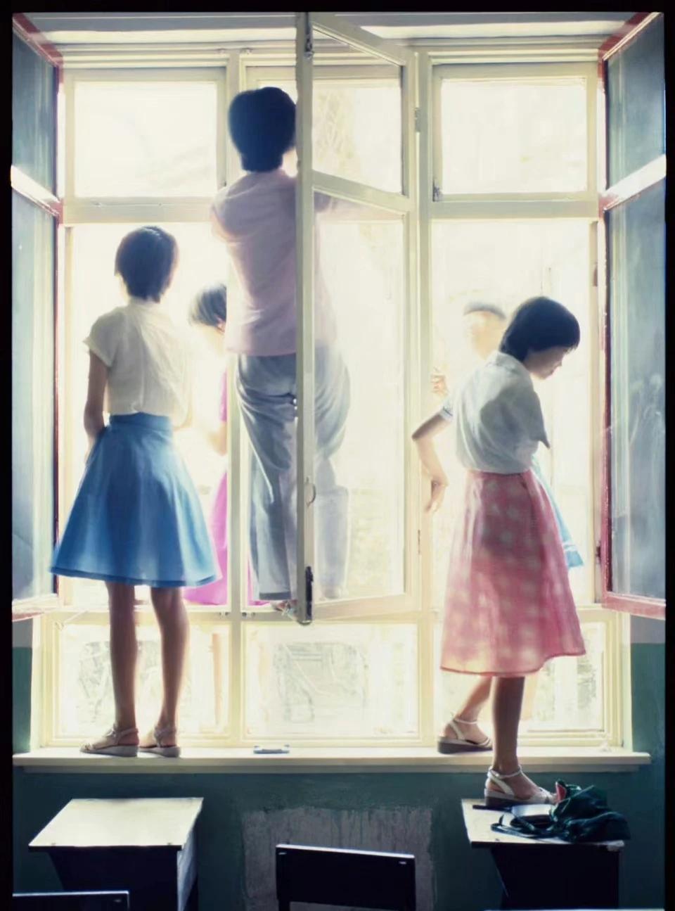 80年代的北京女中学生，
跟我们小县城好像隔了十年啊！