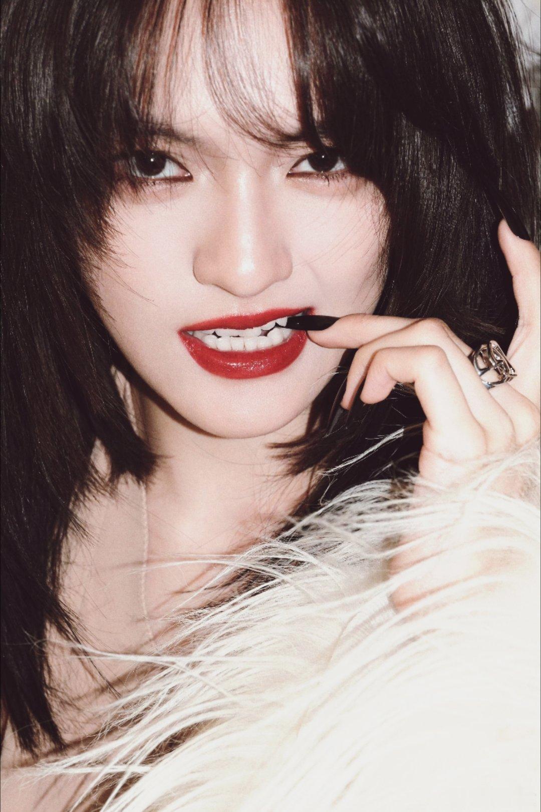 文淇有黑白魔女库伊拉那味儿了文淇