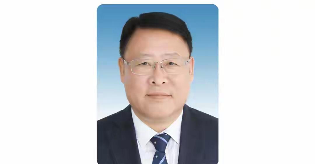 接受中央纪委和中央监委的调查，说明宋致远是中管干部，是副部级或者是中管正厅级。因