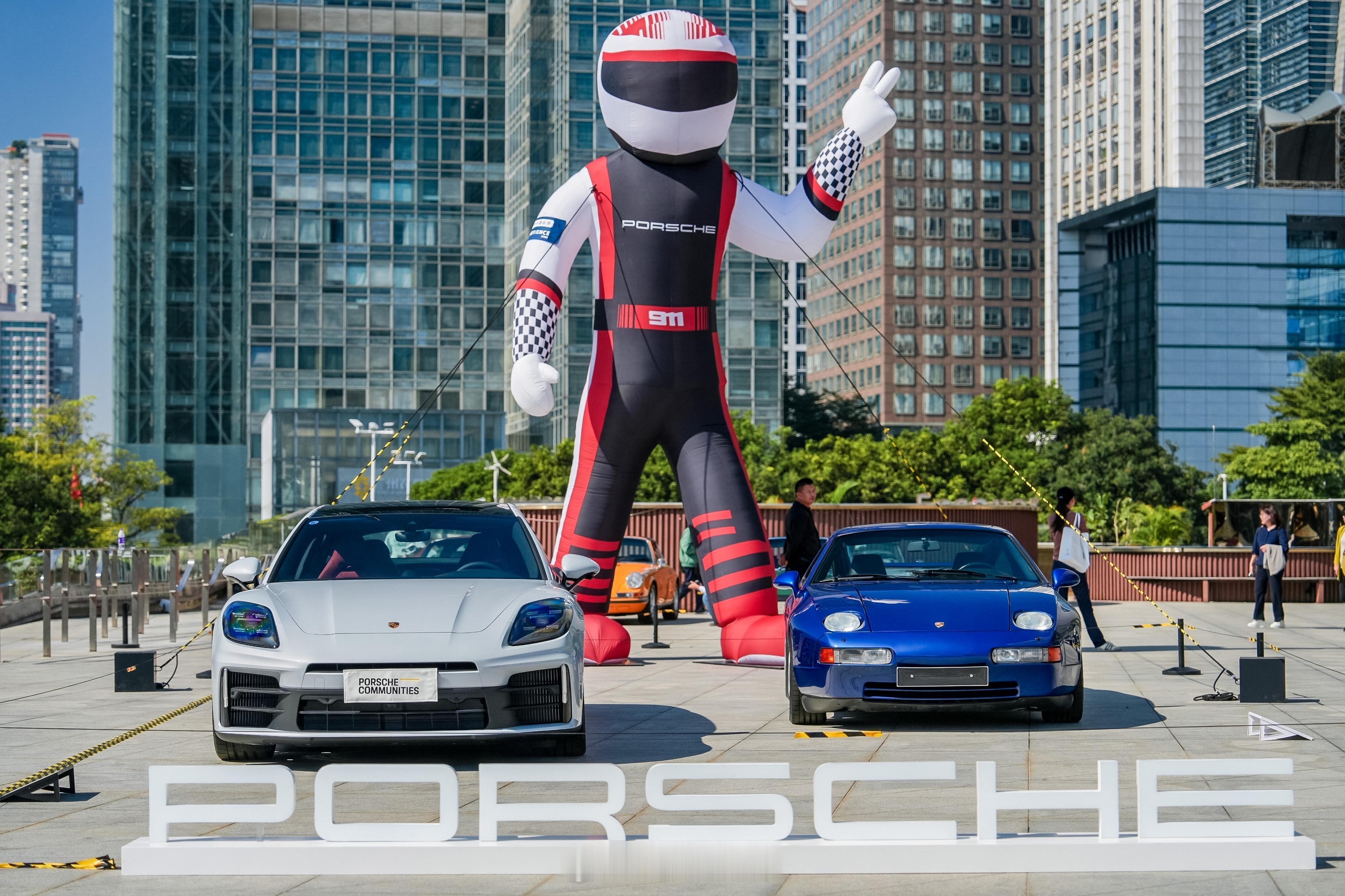 有些美，历久弥新有些梦，从未改变在这里，仿佛置身时光长廊从初代356到传奇911