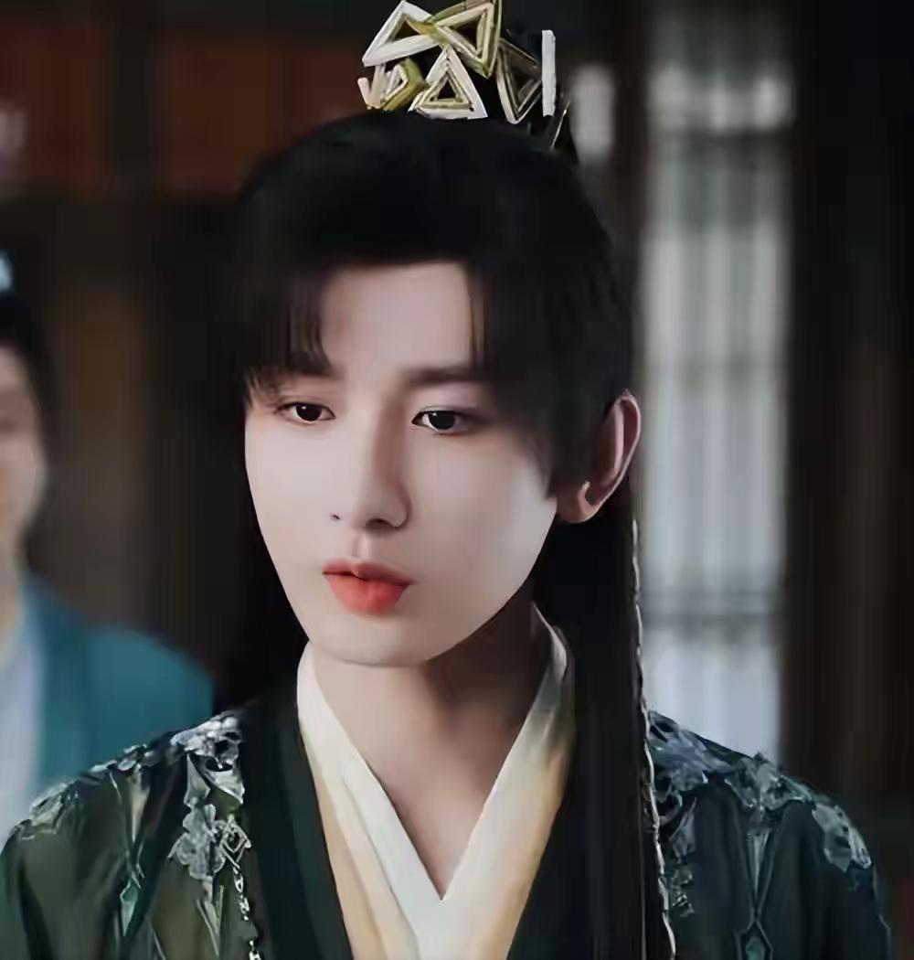 最近《赴山海》开播之后口碑直线下滑，播到后续几乎半部剧都插到了差评泥潭里。

开