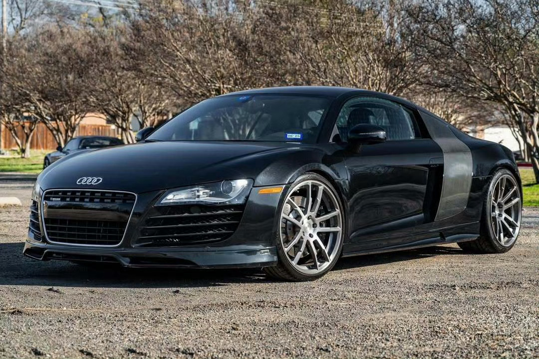 奥迪 R8 V8 [酷][酷] 