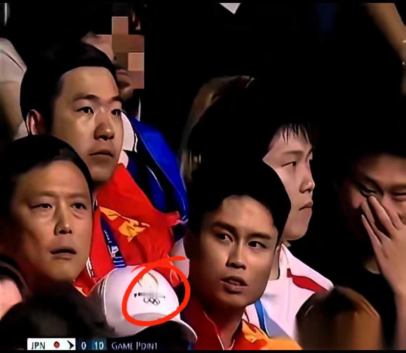 巴黎奥运会那场比赛，
现在回想起来手心还冒汗！

樊振东都被逼到1:10落后了，