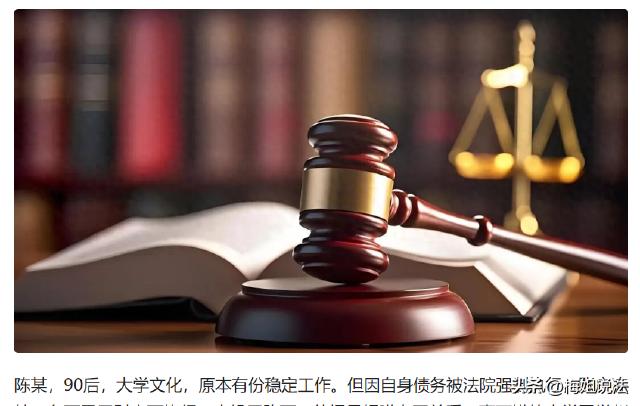 老同学来借钱了，你借不借？大庆，一男子债务缠身，准备找关系不错的大学同学借钱，没