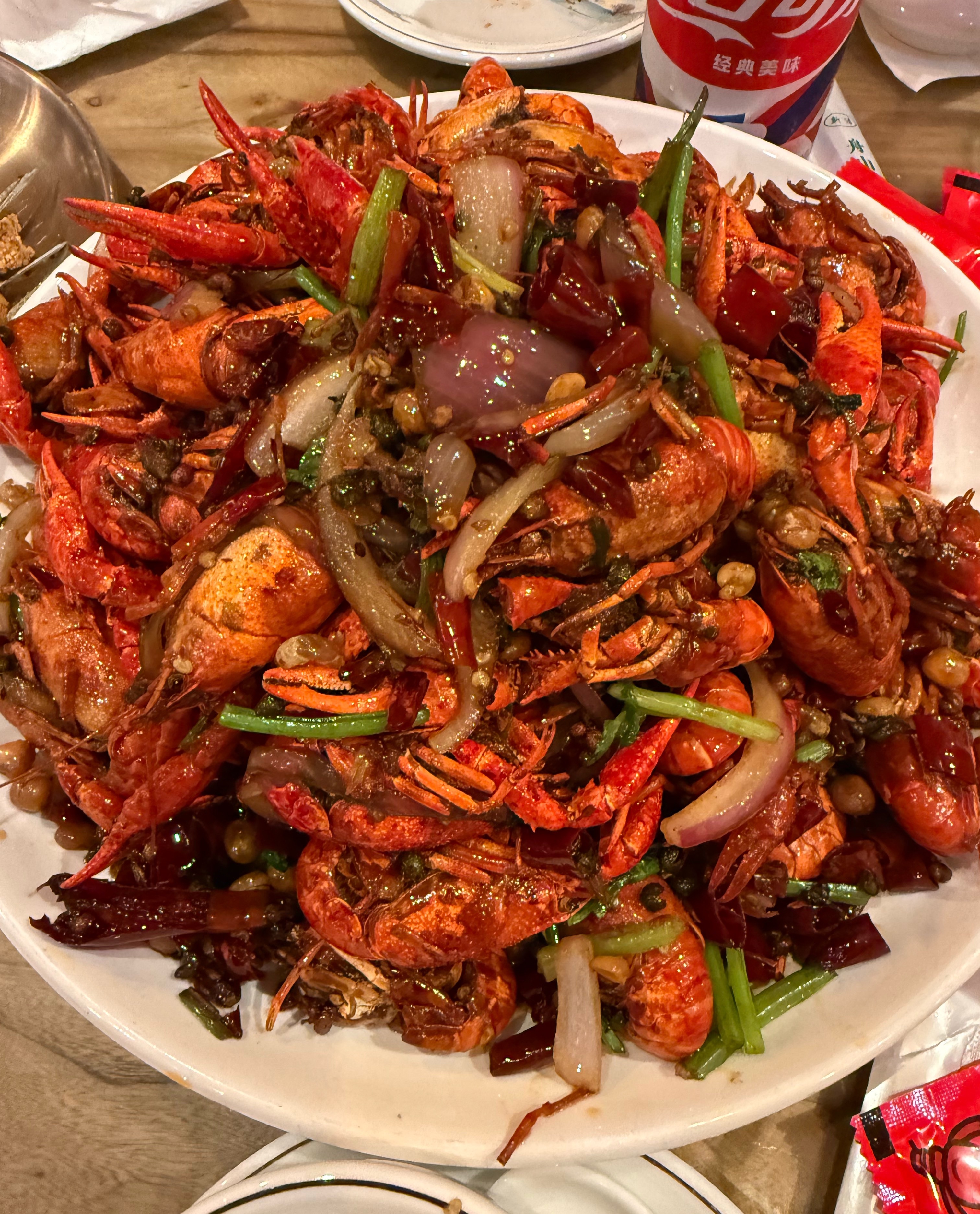 今年吃到过最好吃的小龙虾 嘴都麻肿了