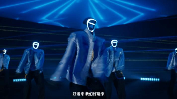 这怕不是马年春晚押题王吧今年春晚最大剧透来自非人类谁能拒绝会送祝福的机器人！身着