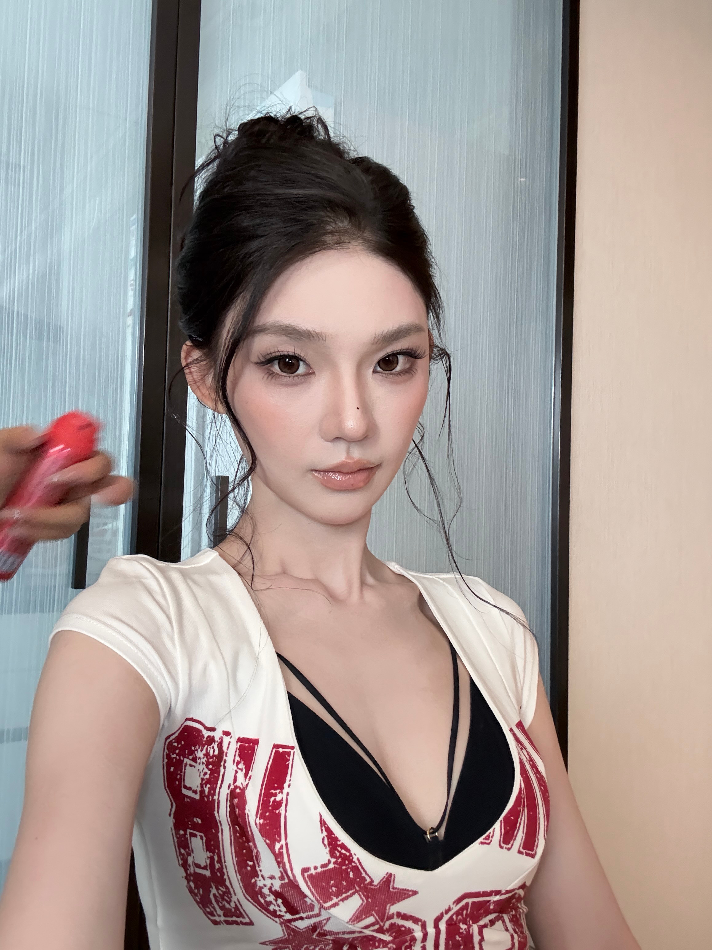 今天第一套造型请打分！！！！一会去莫干山拍摄咯～～～ 