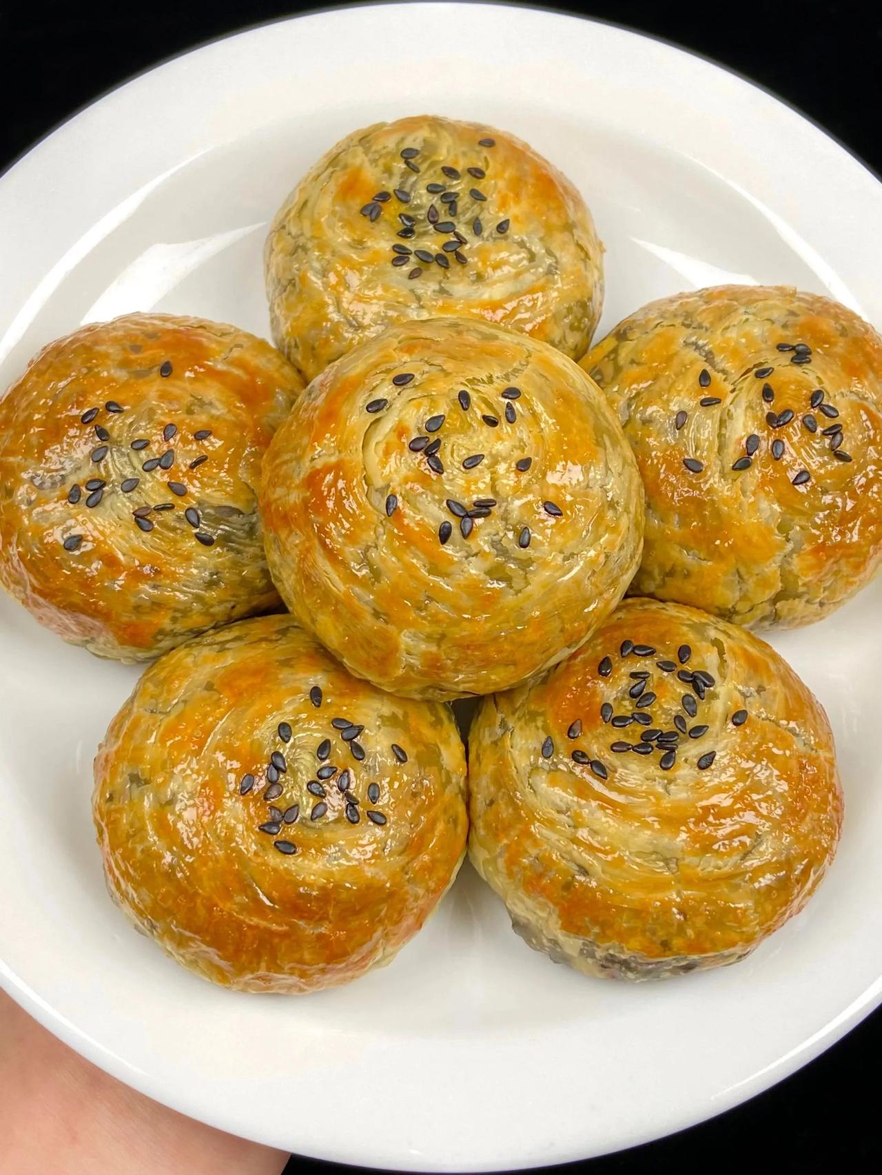 传下去，以后蛋挞皮都这么吃!
       答应我，家里有蛋挞皮的都来试试这个酥