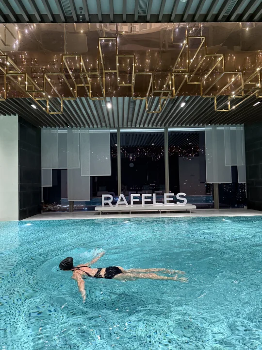 太喜欢这个室内泳池了！🏊🏻‍♀️
