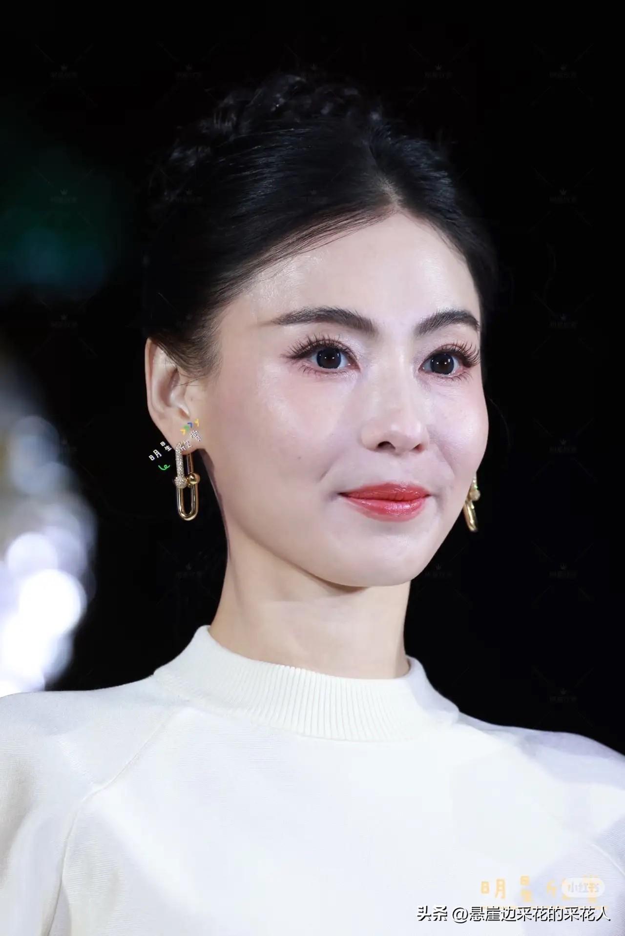 一个举动，彻底看清张柏芝的人品。香港大火损失惨重，她默默捐了100万港元，专项帮