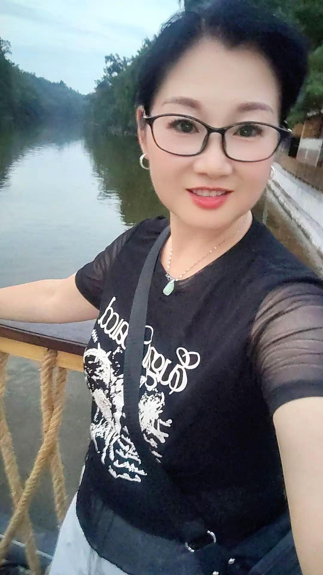 活成限量版 ！近墨者黑近我者美 ，玩笑玩笑话！！！