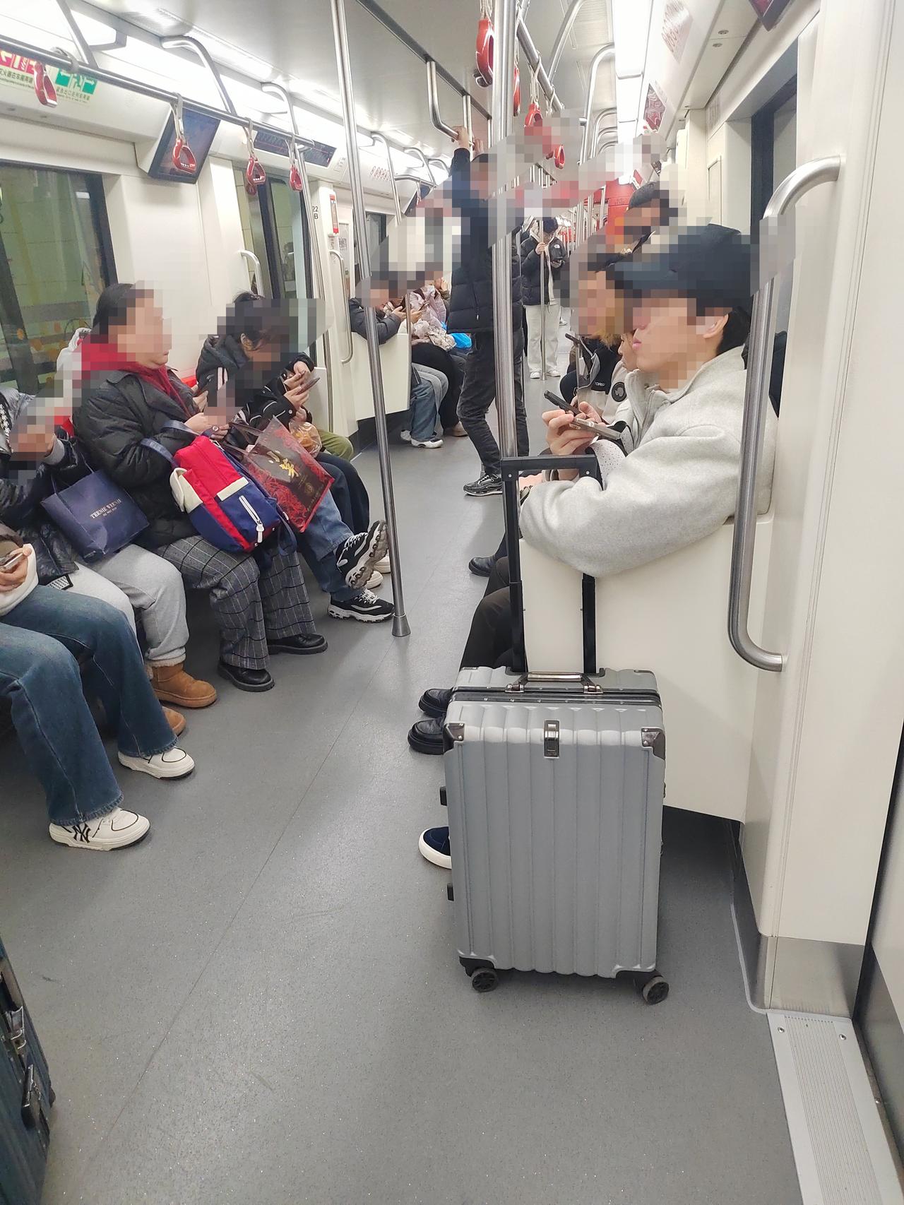 微头条也不知道写啥，拍到啥就写点啥了！主要是没啥素材，也懒得去刷视频找素材了！[